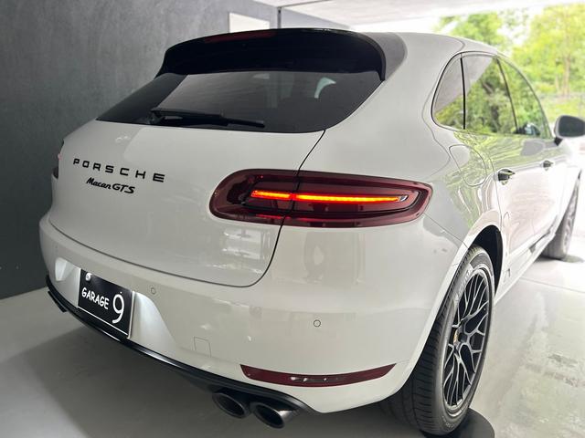 マカン マカンGTS PDK 4WD パノラマルーフ スポクロ スポエグ フロアMTモード付7AT 全周囲カメラ ドライブレコーダー ETC 過給器設定モデル 本革シート 電動シート シートヒーター アイドリングストップ(15枚目)