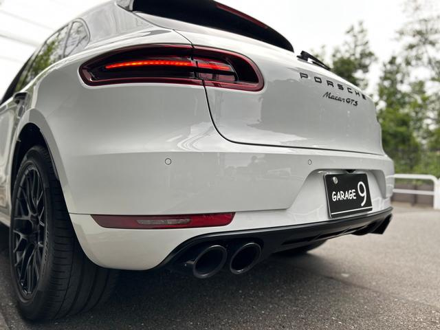 マカン マカンGTS PDK 4WD パノラマルーフ スポクロ スポエグ フロアMTモード付7AT 全周囲カメラ ドライブレコーダー ETC 過給器設定モデル 本革シート 電動シート シートヒーター アイドリングストップ(25枚目)