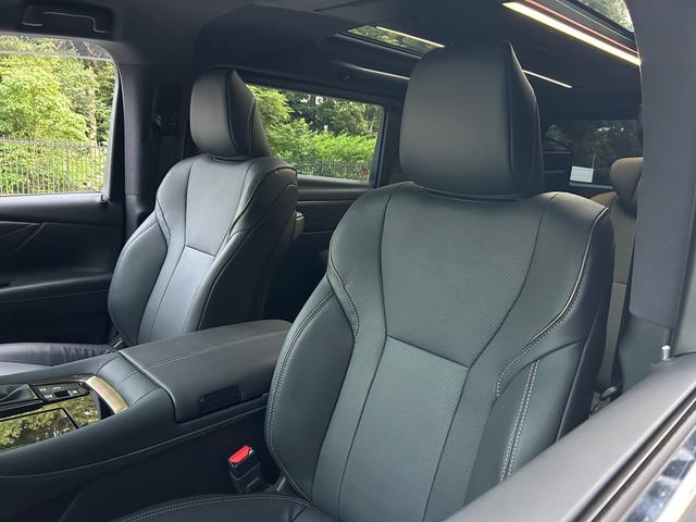 アルファード Ｚ　４ＷＤ　ムーンルーフ　デジタルインナーミラー　ヘッドアップディスプレイ　リアモニター　モデリスタ仕様　全周囲カメラ　ドライブレコーダー　ナビ　フルセグ　ミュージックプレイヤー接続可（19枚目）