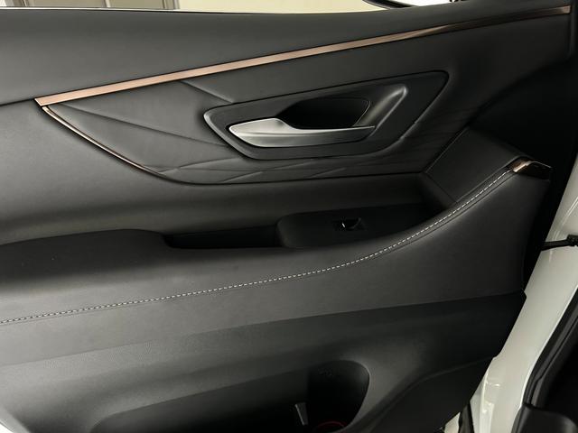 アルファード Ｚ　４ＷＤ　ムーンルーフ　デジタルインナーミラー　ヘッドアップディスプレイ　リアモニター　モデリスタ仕様　全周囲カメラ　ドライブレコーダー　ナビ　フルセグ　ミュージックプレイヤー接続可（65枚目）