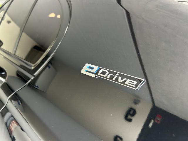 ７シリーズ ７４０ｅアイパフォーマンス　Ｍスポーツ　フルエアロ　電動シート　本革シート　シートヒーター　シートエアコン　ドライブレコーダー　ＥＴＣ　過給器設定モデル　ナビ　フルセグ　アイドリングストップ　フロント／サイド／バックカメラ（52枚目）