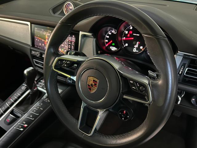 マカン マカン　ＰＤＫ　　パノラマルーフ　４ＷＤ　　ダークブラウンレザー（5枚目）