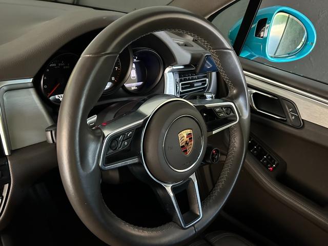 マカン マカン　ＰＤＫ　　パノラマルーフ　４ＷＤ　　ダークブラウンレザー（17枚目）