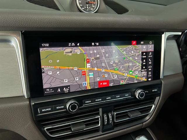 マカン マカン　ＰＤＫ　　パノラマルーフ　４ＷＤ　　ダークブラウンレザー（26枚目）