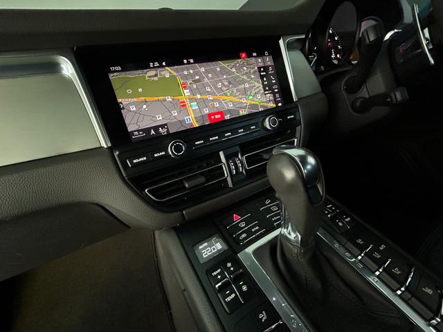 マカン マカン　ＰＤＫ　　パノラマルーフ　４ＷＤ　　ダークブラウンレザー（29枚目）