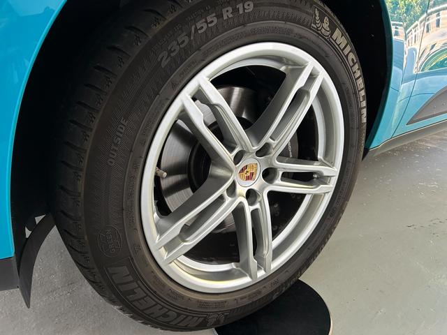 マカン マカン　ＰＤＫ　　パノラマルーフ　４ＷＤ　　ダークブラウンレザー（30枚目）