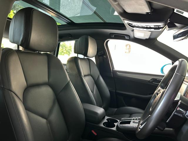 マカン マカン　ＰＤＫ　　パノラマルーフ　４ＷＤ　　ダークブラウンレザー（36枚目）