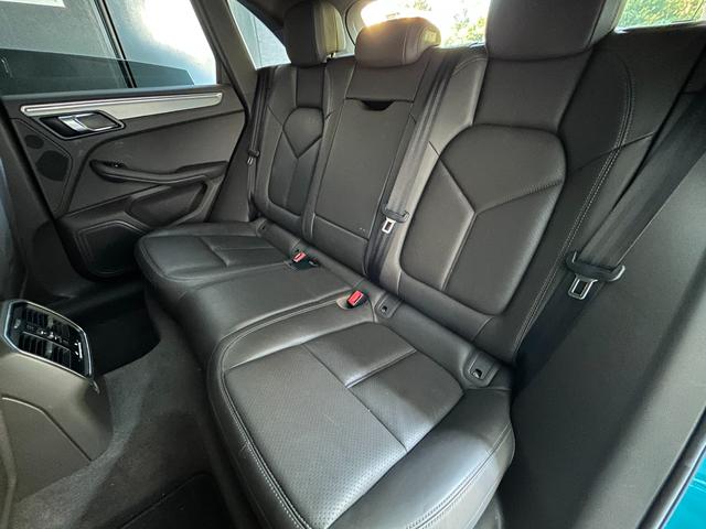 マカン マカン　ＰＤＫ　　パノラマルーフ　４ＷＤ　　ダークブラウンレザー（39枚目）