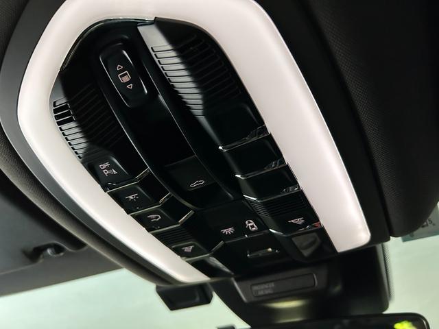 マカン マカン　ＰＤＫ　　パノラマルーフ　４ＷＤ　　ダークブラウンレザー（41枚目）