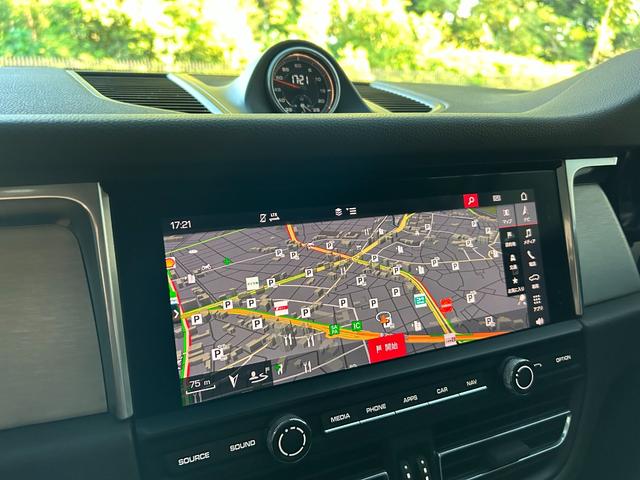 マカン マカン　ＰＤＫ　　パノラマルーフ　４ＷＤ　　ダークブラウンレザー（50枚目）