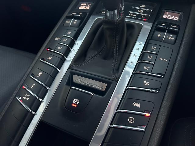 マカン マカン　ＰＤＫ　　パノラマルーフ　４ＷＤ　　ダークブラウンレザー（53枚目）