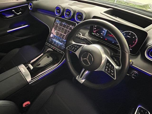 Ｃクラスオールテレイン Ｃ２２０ｄ　４マチック　オールテレイン　（ＩＳＧ搭載モデル）　ディーゼルターボ　４ＷＤ　ＭＰ２０２３０１　パノラミックスライディングルーフ　レザーエクスクルーシブ　純正ナビ　ＴＶ　３６０度カメラ　パワーテールゲート　ＢＳＭ　レーンキープ（5枚目）