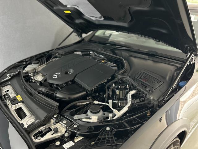 Ｃクラスオールテレイン Ｃ２２０ｄ　４マチック　オールテレイン　（ＩＳＧ搭載モデル）　ディーゼルターボ　４ＷＤ　ＭＰ２０２３０１　パノラミックスライディングルーフ　レザーエクスクルーシブ　純正ナビ　ＴＶ　３６０度カメラ　パワーテールゲート　ＢＳＭ　レーンキープ（15枚目）