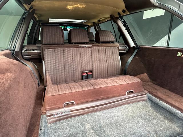 ミディアムクラス ３００ＴＥ　右ハンドル（Ｗ１２４）　サンルーフ　オートリモコンキー（5枚目）