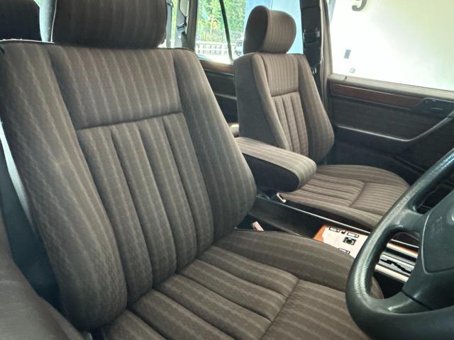 ミディアムクラス ３００ＴＥ　右ハンドル（Ｗ１２４）　サンルーフ　オートリモコンキー（10枚目）