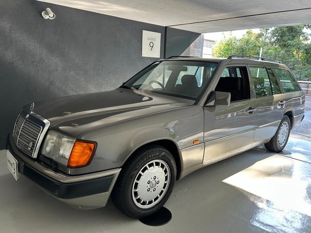 ミディアムクラス ３００ＴＥ　右ハンドル（Ｗ１２４）　サンルーフ　オートリモコンキー（35枚目）