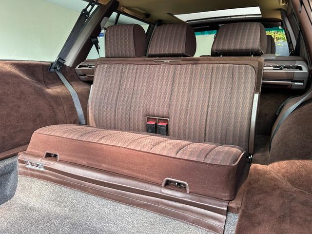 ミディアムクラス ３００ＴＥ　右ハンドル（Ｗ１２４）　サンルーフ　オートリモコンキー（44枚目）