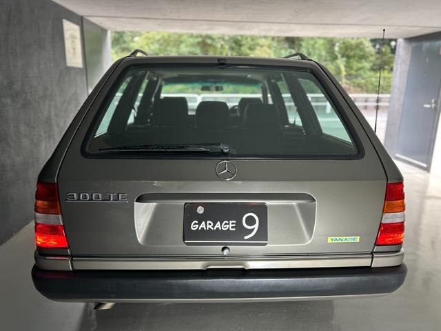 ミディアムクラス ３００ＴＥ　右ハンドル（Ｗ１２４）　サンルーフ　オートリモコンキー（45枚目）