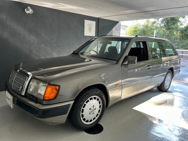 ミディアムクラス ３００ＴＥ　右ハンドル（Ｗ１２４）　サンルーフ　オートリモコンキー（49枚目）