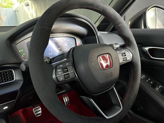 シビック タイプR ワンオーナー車 6速ミッション車 衝突軽減ブレーキ アダプティブクルーズコントロール ディスプレイオーディオ ナビフルセグTV バックカメラ ETC ドライブレコーダー(5枚目)