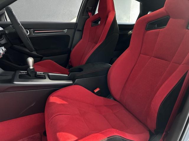 シビック タイプR ワンオーナー車 6速ミッション車 衝突軽減ブレーキ アダプティブクルーズコントロール ディスプレイオーディオ ナビフルセグTV バックカメラ ETC ドライブレコーダー(8枚目)