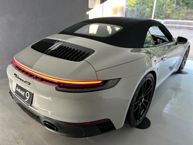 ９１１ ９１１カレラＧＴＳ　カブリオレ　ＰＤＫ　ＧＴＳインテリアＰＫＧ　スポクロ　スポエグ　ワンオーナー車（4枚目）