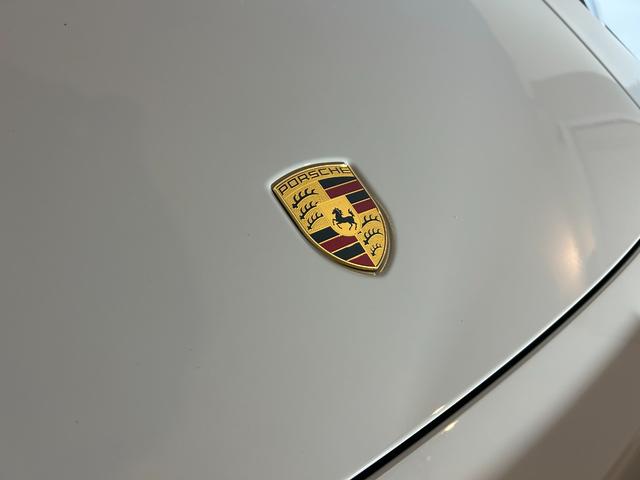 ９１１ ９１１カレラＧＴＳ　カブリオレ　ＰＤＫ　ＧＴＳインテリアＰＫＧ　スポクロ　スポエグ　ワンオーナー車（33枚目）