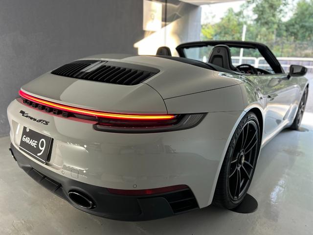 ９１１ ９１１カレラＧＴＳ　カブリオレ　ＰＤＫ　ＧＴＳインテリアＰＫＧ　スポクロ　スポエグ　ワンオーナー車（36枚目）