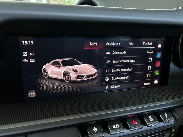 ９１１ ９１１カレラＧＴＳ　カブリオレ　ＰＤＫ　ＧＴＳインテリアＰＫＧ　スポクロ　スポエグ　ワンオーナー車（37枚目）