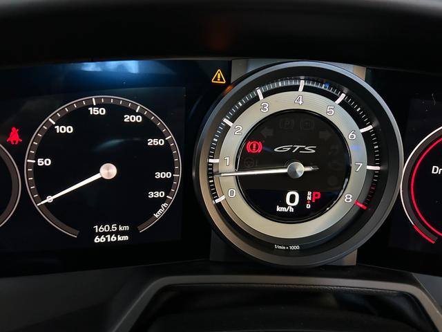 ９１１ ９１１カレラＧＴＳ　カブリオレ　ＰＤＫ　ＧＴＳインテリアＰＫＧ　スポクロ　スポエグ　ワンオーナー車（38枚目）