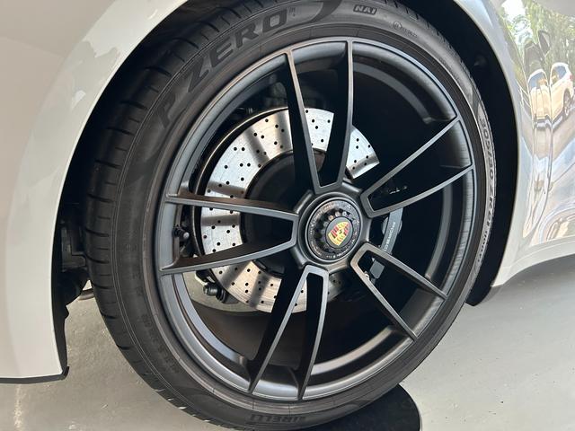 ９１１ ９１１カレラＧＴＳ　カブリオレ　ＰＤＫ　ＧＴＳインテリアＰＫＧ　スポクロ　スポエグ　ワンオーナー車（42枚目）