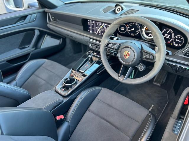 ９１１ ９１１カレラＧＴＳ　カブリオレ　ＰＤＫ　ＧＴＳインテリアＰＫＧ　スポクロ　スポエグ　ワンオーナー車（66枚目）