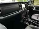 サハラ　２．０Ｌ　４ＷＤ　ＡｐｐｌｅｃａｒＰｌａｙ　ＡＬＰＩＮＥサウンド　フロアＭＴモード付８ＡＴ　全周囲カメラ　ドライブレコーダー　ＥＴＣ　フルセグ　本革シート　電動シート　シートヒーター　アルミホイール（10枚目）