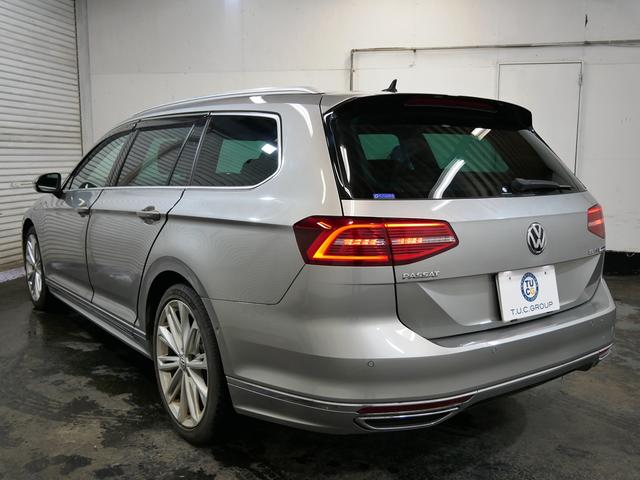 2.0TSI Rライン テクノロジーP 全方位アドバンスドセーフティ 1オナ 2年保証 専用エアロ19AWヒーター黒革・デジタルメーター・追従クルコン・電動R・スマートキー・地デジNAVI バックカメラ(4枚目)