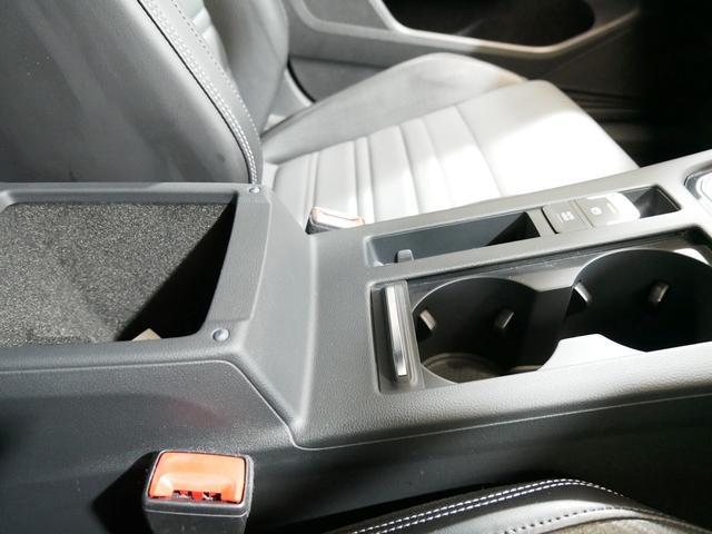 2.0TSI Rライン テクノロジーP 全方位アドバンスドセーフティ 1オナ 2年保証 専用エアロ19AWヒーター黒革・デジタルメーター・追従クルコン・電動R・スマートキー・地デジNAVI バックカメラ(34枚目)