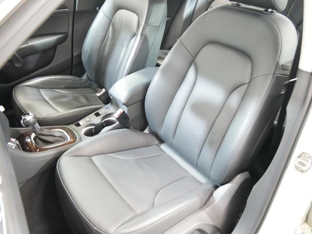 アウディ Q3 2.0TFSIクワトロ211PS コンビニエンスP 2