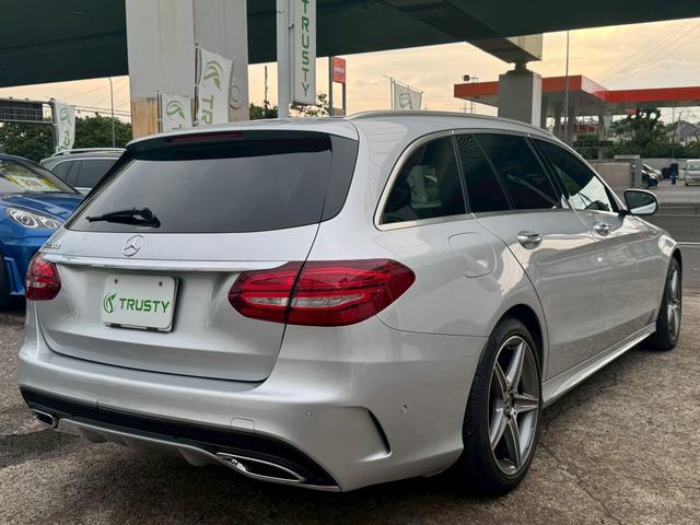 Ｃクラスステーションワゴン Ｃ２２０ｄ　ステーションワゴン　スポーツ本革仕様　ＡＭＧ１８インチＡＷ　ＡＭＧフルエアロ　ブラックレザーインテリア　ＨＤＤナビ　フルセグＴＶ　Ｂカメラ　ＬＥＤヘッドライト　シートヒーター　メモリーパワーシート　レーダーセーフティＰＫＧ　禁煙車（15枚目）