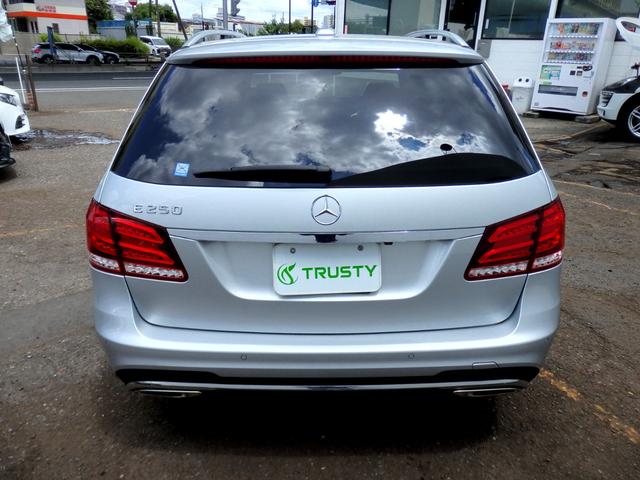 Ｅクラスステーションワゴン Ｅ２５０　ステーションワゴン　アバンギャルド　ＡＭＧスポーツＰＫＧ　ＡＭＧ１８ＡＷ　ＡＭＧフルエアロ　ブラックレザー　ＨＤＤナビ　フルセグＴＶ　ＣＤ　ＤＶＤ　ＢＴオーディオ　３６０°カメラ　ＰＴＳ　ＥＴＣ　ＬＥＤヘッドライト　パドルシフト（23枚目）