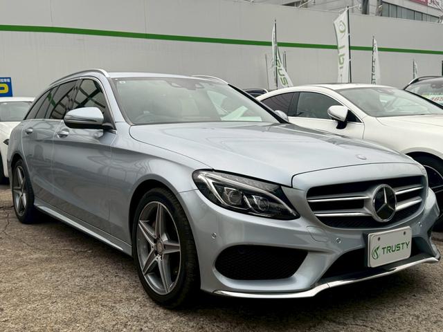 Ｃクラスステーションワゴン Ｃ２００　ステーションワゴン　スポーツ本革仕様　レーダーセーフティＰＫＧ　ＡＭＧ１８インチＡＷ　ＡＭＧフルエアロ　ＬＥＤヘッドライト　ブラックレザー　ＨＤＤナビ　フルセグＴＶ　ＢＴオーディオ　バックカメラ　パワーリアゲート（3枚目）