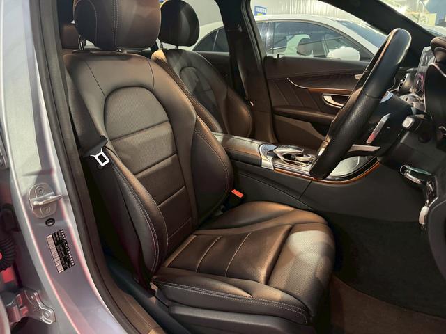 Ｃクラスステーションワゴン Ｃ２００　ステーションワゴン　スポーツ本革仕様　レーダーセーフティＰＫＧ　ＡＭＧ１８インチＡＷ　ＡＭＧフルエアロ　ＬＥＤヘッドライト　ブラックレザー　ＨＤＤナビ　フルセグＴＶ　ＢＴオーディオ　バックカメラ　パワーリアゲート（7枚目）