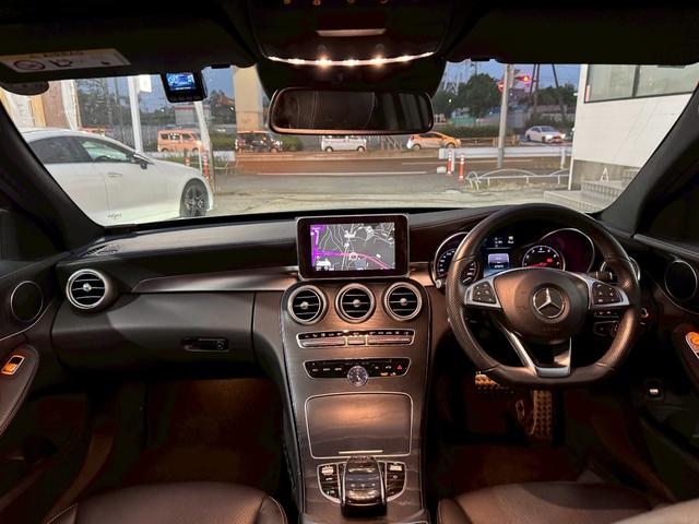 Ｃクラスステーションワゴン Ｃ２００　ステーションワゴン　スポーツ本革仕様　レーダーセーフティＰＫＧ　ＡＭＧ１８インチＡＷ　ＡＭＧフルエアロ　ＬＥＤヘッドライト　ブラックレザー　ＨＤＤナビ　フルセグＴＶ　ＢＴオーディオ　バックカメラ　パワーリアゲート（11枚目）