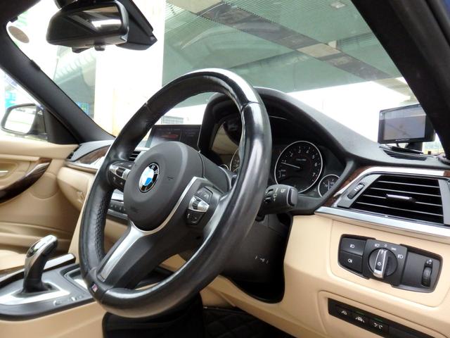 ３シリーズ ３２０ｉ　ｘＤｒｉｖｅツーリング　Ｍスポーツ　社外１９ＡＷ　Ｍスポーツエアロ　Ｆリップ　レムスマフラー４本出し　アイボリーレザー　パノラマサンルーフ　純正ナビ　フルセグＴＶ　前後ドラレコ　ＧＰＳレーダー　自動追従　ヘッドアップディスプレイ（20枚目）