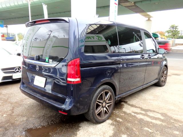 Ｖクラス Ｖ２２０ｄ　純正１８インチＡＷ　ＨＤＤナビ　フルセグＴＶ　フリップダウンモニター　Ｂカメラ　ＰＴＳ　ＥＴＣ　ＬＥＤヘッドライト　メモリーパワーシート　レーダーセーフティＰＫＧ　スペアキー　記録簿　取説（16枚目）