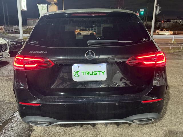 Bクラス B200d AMGライン AMG18インチAW AMGフルエアロ ハーフレザーシート HDDナビ フルセグTV Bカメラ LEDヘッドライト シートヒーター メモリーパワーシート レーダーセーフティPKG パドルシフト(17枚目)