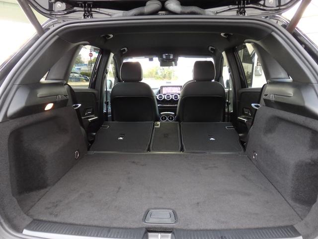 神奈川県横浜市にある高品質輸入車専門店！東名高速「横浜町田ＩＣ」から３分とアクセス良好！最寄り駅の送迎も行います！無料通話→００７８−６０４０−９９３３　お気軽にお電話ください。