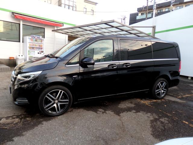 Ｖクラス 　純正１８ＡＷ　ブラックレザー　ＨＤＤナビ　フルセグＴＶ　１２．８インチフリップダウンモニター　ブルメスターサウンド　３６０°カメラ　ＥＴＣ　ＬＥＤヘッドライト　シートヒーター　メモリーパワーシート（13枚目）