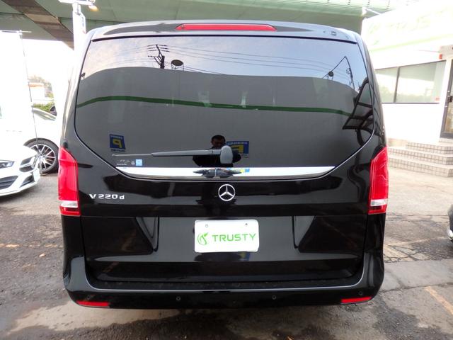 Ｖクラス 　純正１８ＡＷ　ブラックレザー　ＨＤＤナビ　フルセグＴＶ　１２．８インチフリップダウンモニター　ブルメスターサウンド　３６０°カメラ　ＥＴＣ　ＬＥＤヘッドライト　シートヒーター　メモリーパワーシート（17枚目）