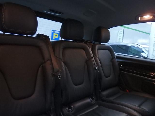 Ｖクラス 　純正１８ＡＷ　ブラックレザー　ＨＤＤナビ　フルセグＴＶ　１２．８インチフリップダウンモニター　ブルメスターサウンド　３６０°カメラ　ＥＴＣ　ＬＥＤヘッドライト　シートヒーター　メモリーパワーシート（22枚目）