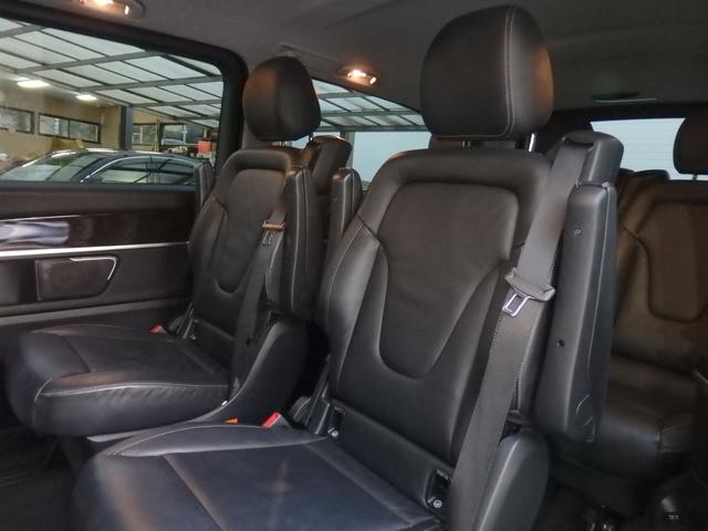 Ｖクラス 　純正１８ＡＷ　ブラックレザー　ＨＤＤナビ　フルセグＴＶ　１２．８インチフリップダウンモニター　ブルメスターサウンド　３６０°カメラ　ＥＴＣ　ＬＥＤヘッドライト　シートヒーター　メモリーパワーシート（28枚目）