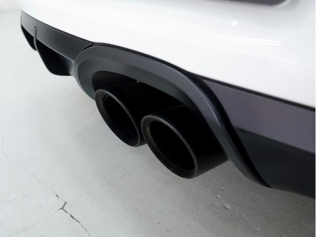 ケイマン ＧＴＳ　●スポーツクロノ●スポーツエグゾースト●電動可倒式ドアミラー●カーボンインテリアパッケージ●シートヒーター●２０ＡＷ●バックカメラ●デジタルインナーミラー●ドラレコ●レーダー●ＥＴＣ（18枚目）